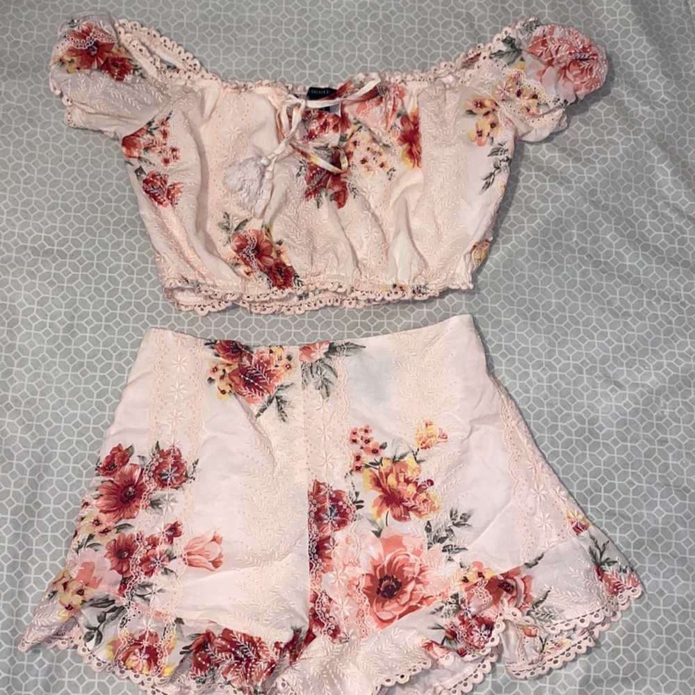 Floral set short set